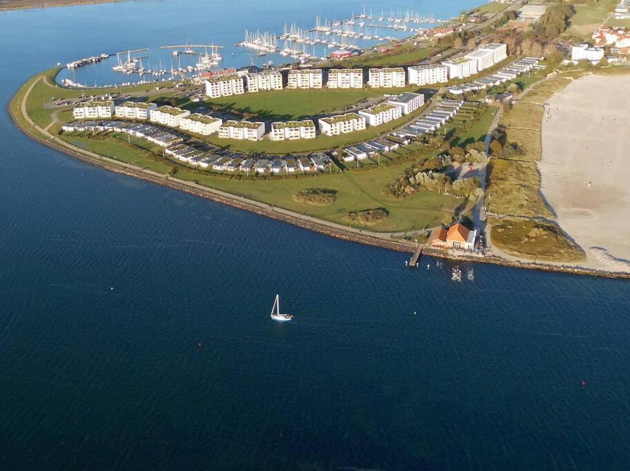 Fehmarn Burgtiefe Suedstrand Meerblick Apartment Meerzeit 外观 照片